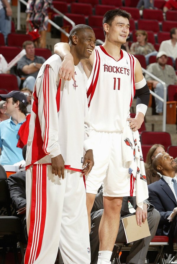 Tom: Rockets là đội bóng nổi tiếng thứ ba tại NBA sau các Chiến binh Lakers. Đây là hiệu ứng Yao Min