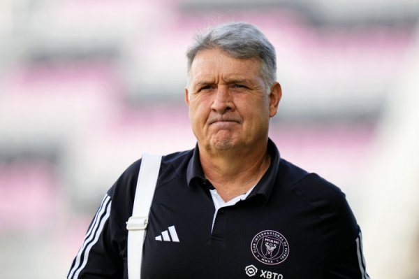 Phóng viên: Los Angeles FC dự định mời Martino đến huấn luyện viên, anh ấy đã giành được giải vô địc