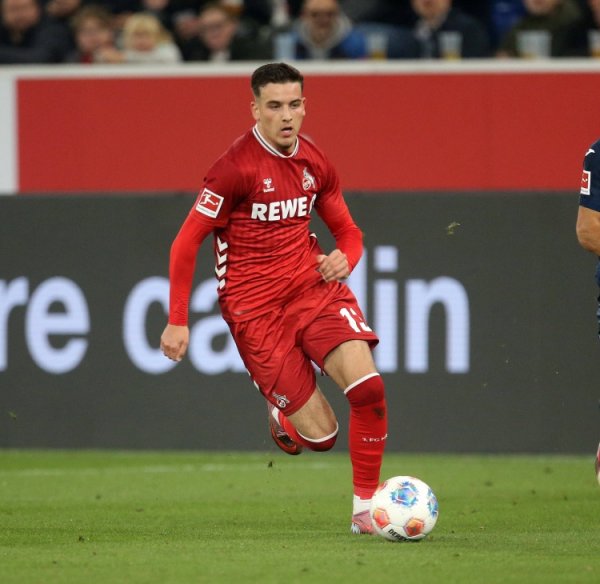 Effenberg: Mara nên ở lại Colo