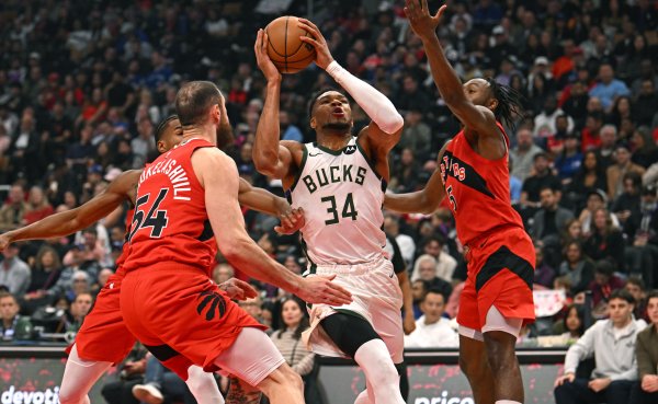 Antetokounmpo: Bucks không phả