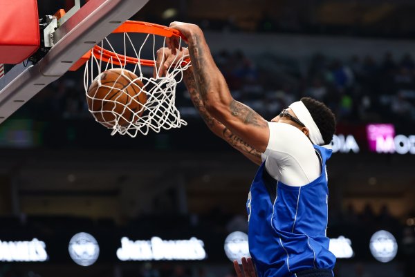 Lông mày dày: Chúng tôi đang c