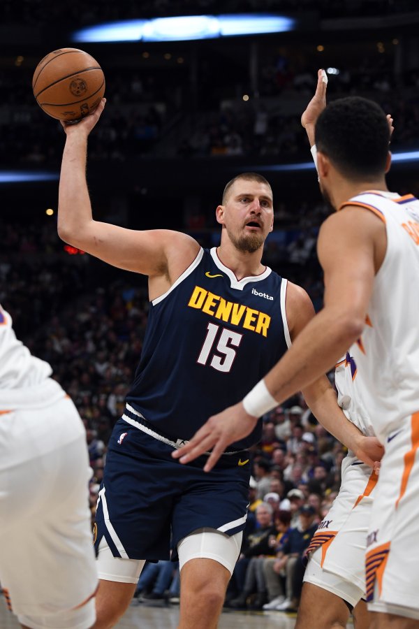 Sự thống trị là gì! Jokic ghi 