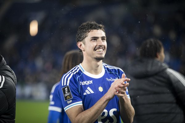 Chín bàn sau 10 vòng trị giá 1